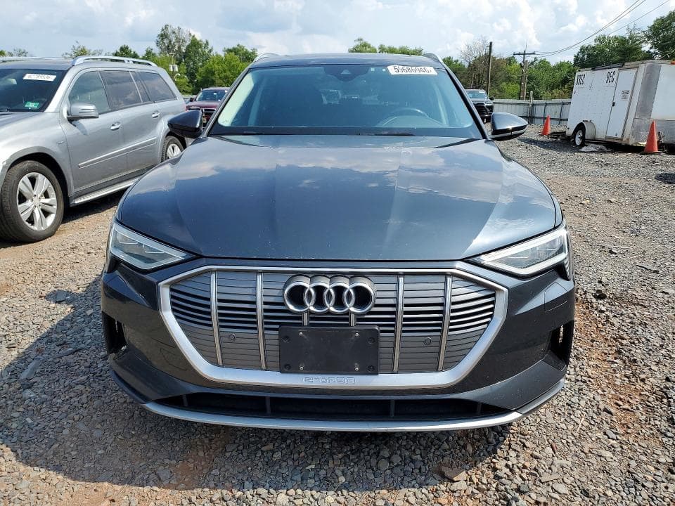 2021 AUDI E-TRON PREMIUM 5