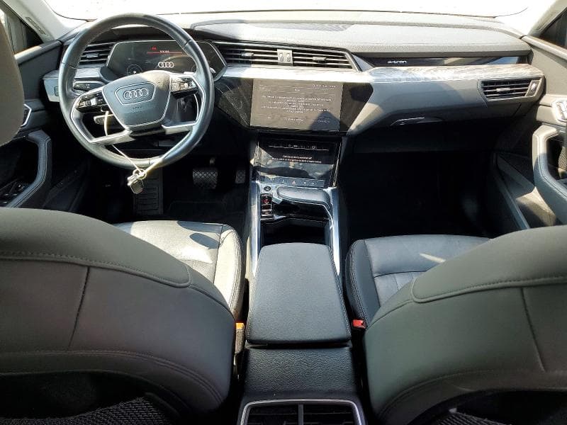 2021 AUDI E-TRON PREMIUM 8