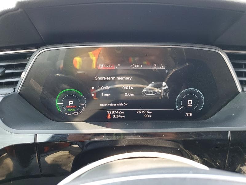 2021 AUDI E-TRON PREMIUM 9