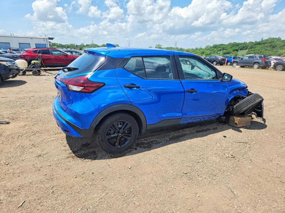 2021 NISSAN KICKS S 3