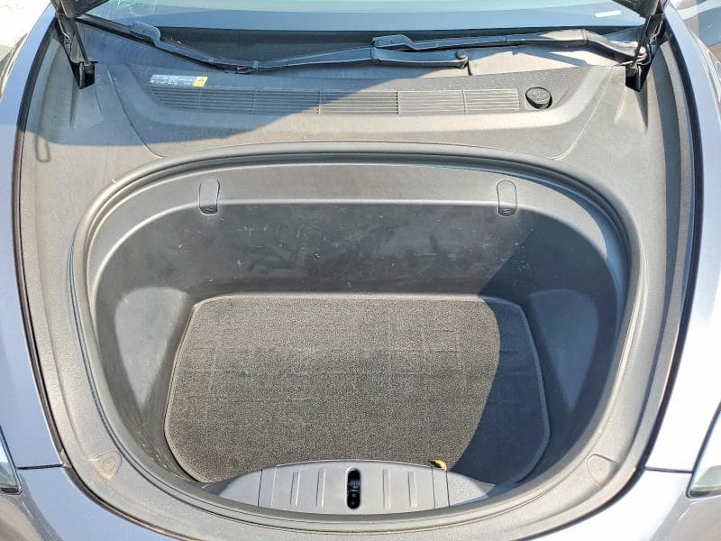 2018 TESLA MODEL 3 11