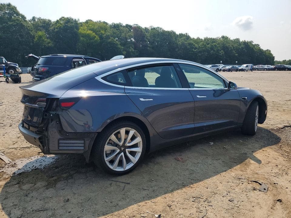2018 TESLA MODEL 3 3