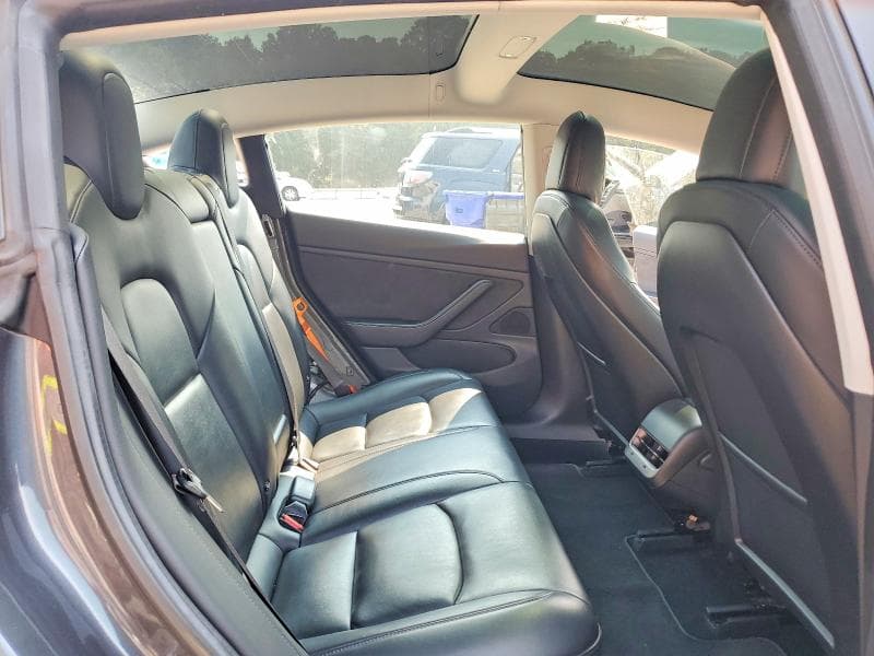 2018 TESLA MODEL 3 10