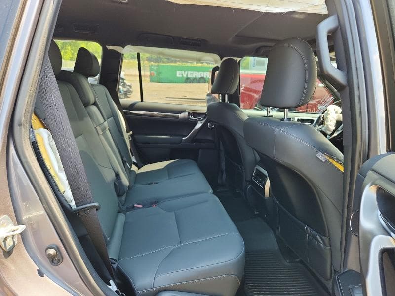 2023 LEXUS GX 460 11