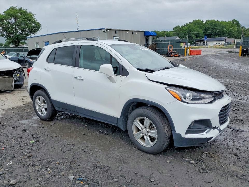 2019 CHEVROLET TRAX 1LT 4