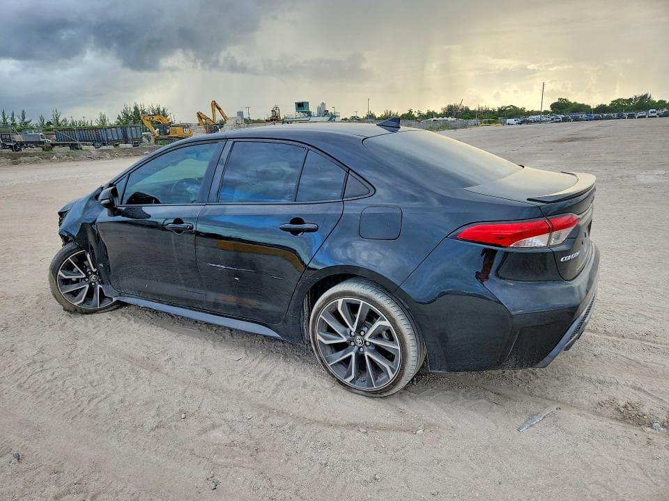 2020 TOYOTA COROLLA SE 2