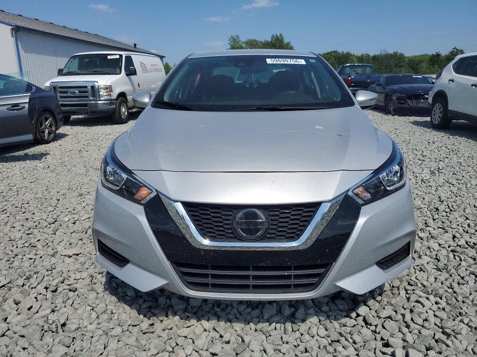 2021 NISSAN VERSA SV 5