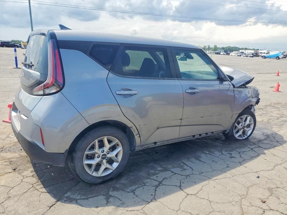 2023 KIA SOUL LX 3
