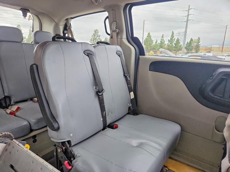 2017 DODGE GRAND CARAVAN SE 11