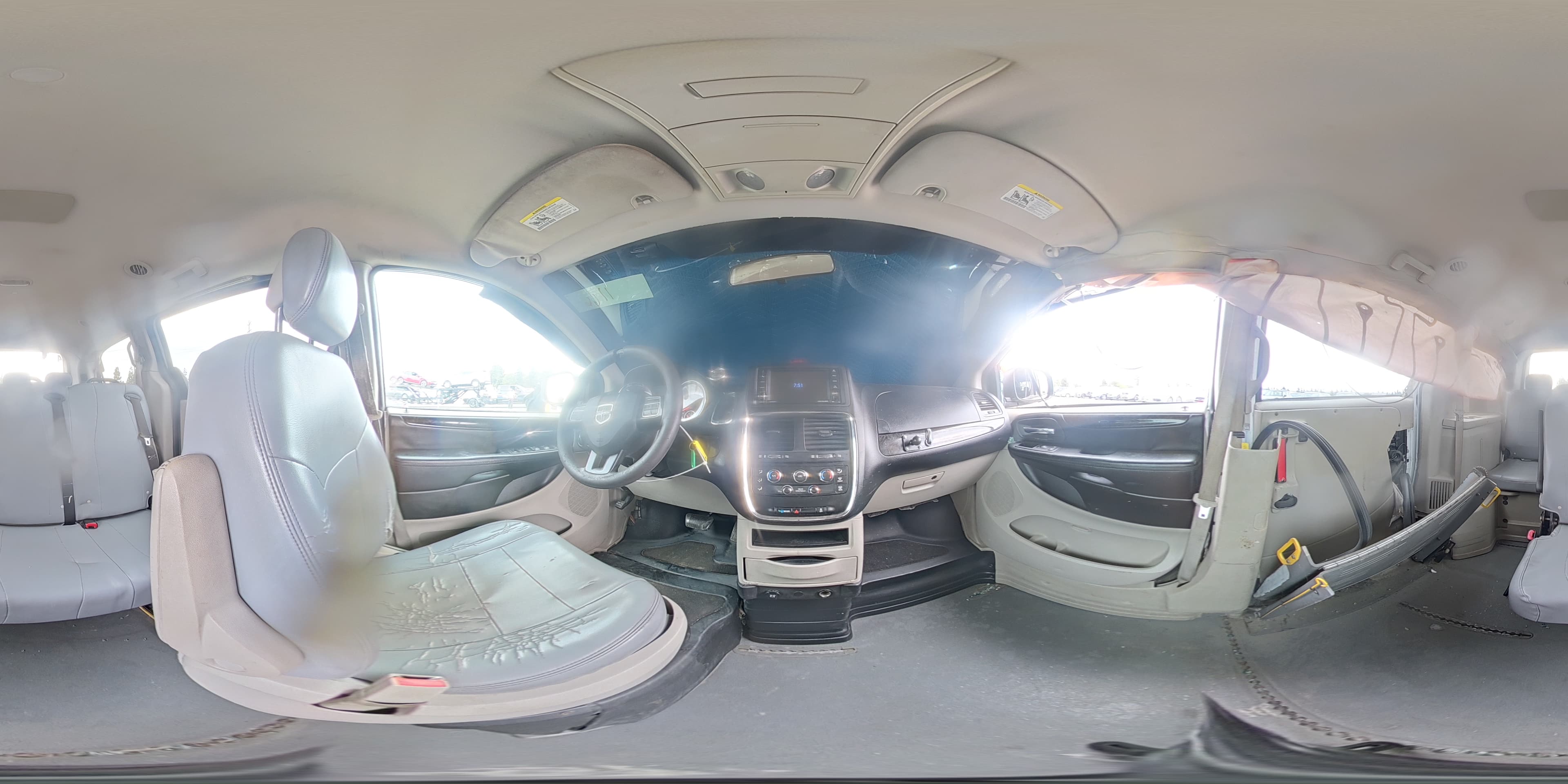 2017 DODGE GRAND CARAVAN SE 15