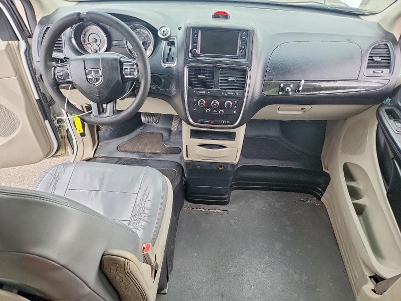 2017 DODGE GRAND CARAVAN SE 8
