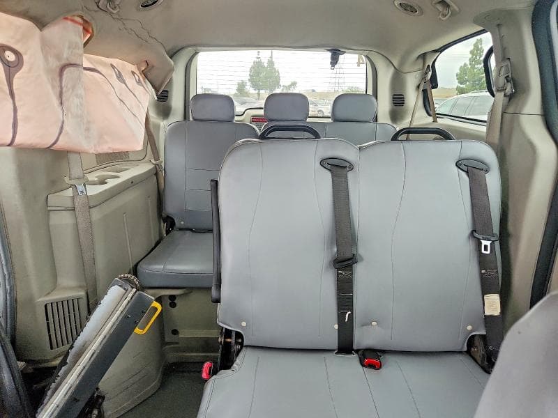2017 DODGE GRAND CARAVAN SE 10