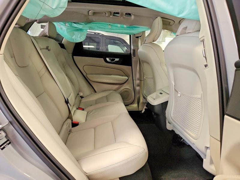 2025 VOLVO XC60 PLUS PLUS 11