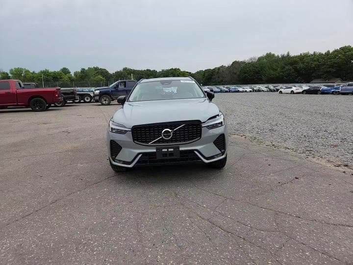 2025 VOLVO XC60 PLUS PLUS 14