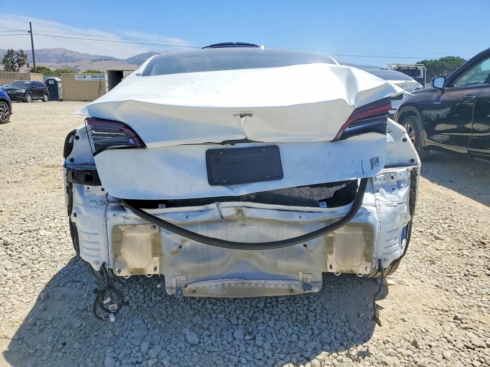 2023 TESLA MODEL 3 6