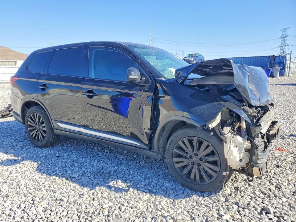 2019 MITSUBISHI OUTLANDER SE 4