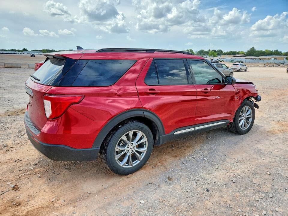 2022 FORD EXPLORER XLT 3