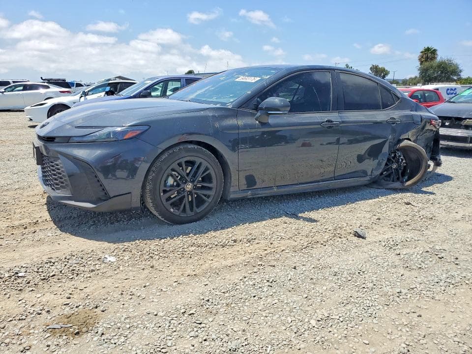2025 TOYOTA CAMRY SE - 1