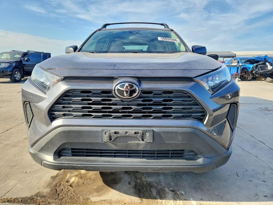 2020 TOYOTA RAV4 LE LE 5