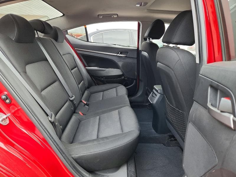 2018 HYUNDAI ELANTRA SEL 10