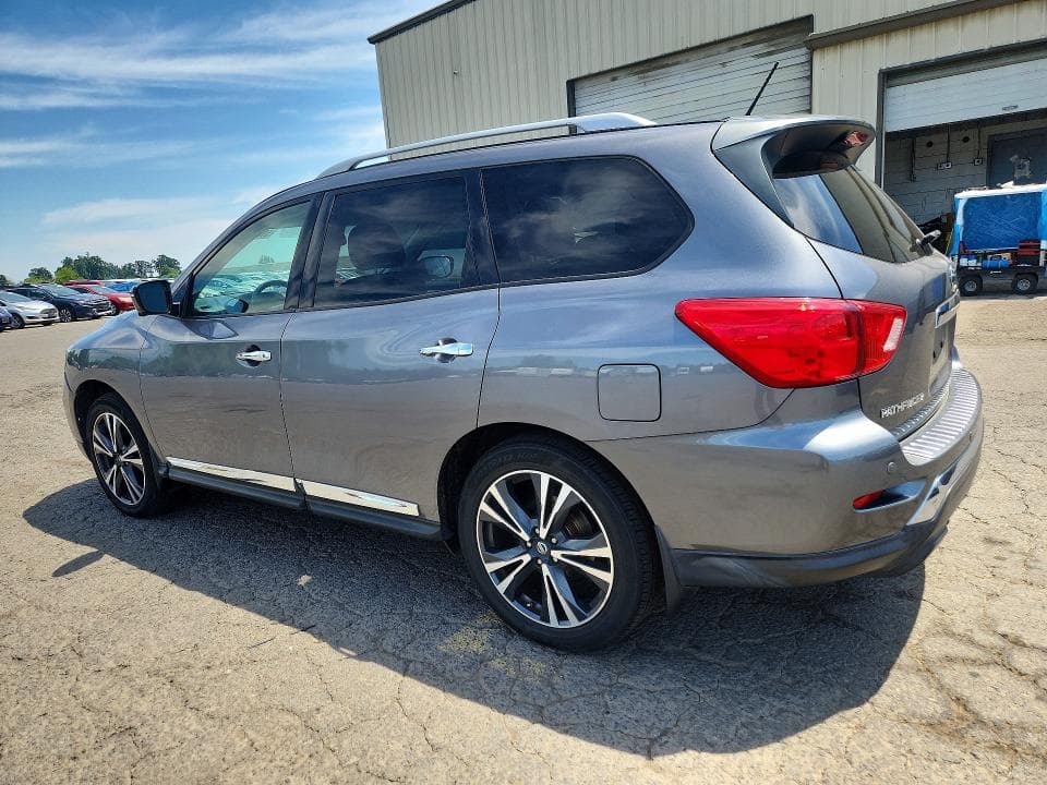 2017 NISSAN PATHFINDER PLATINUM 2
