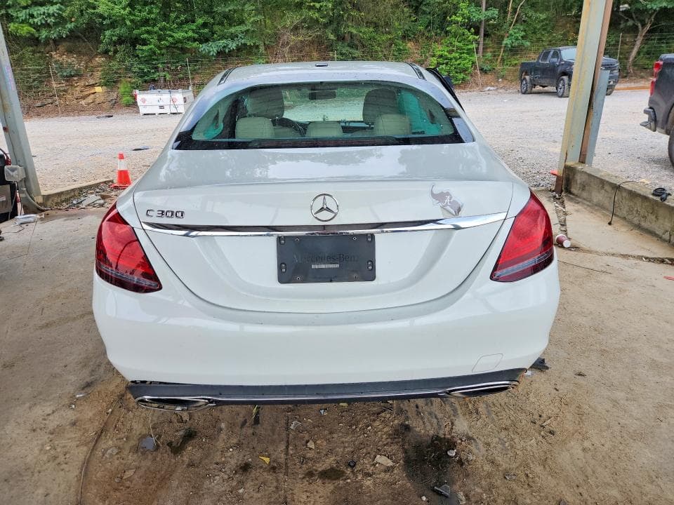 2019 MERCEDES-BENZ C 300 6