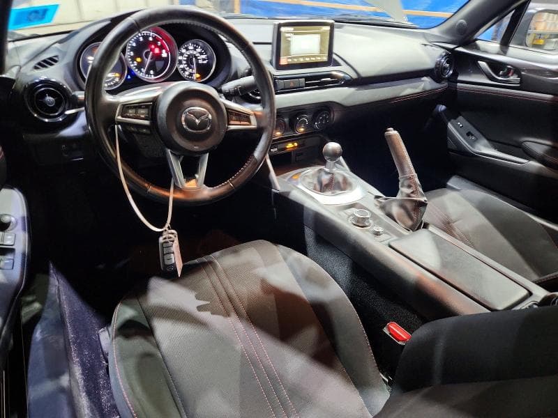 2017 MAZDA MX-5 MIATA CLUB 8