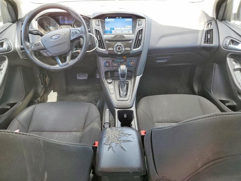 2017 FORD FOCUS SEL 8