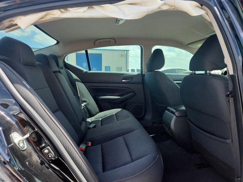 2021 NISSAN ALTIMA SV 10