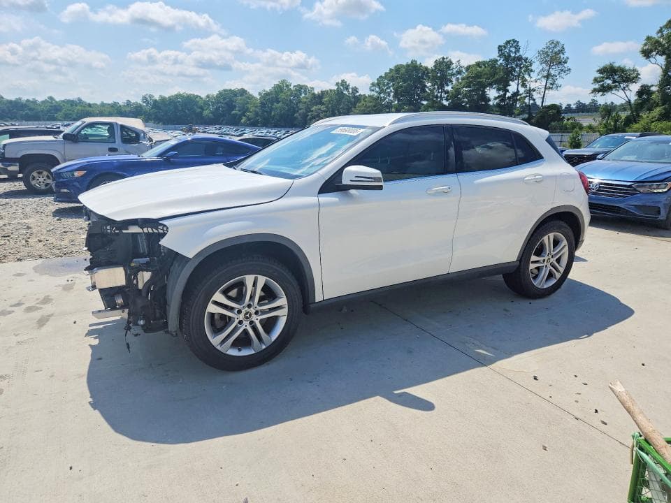 2020 MERCEDES-BENZ GLA 250 - 1