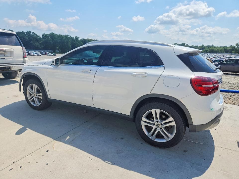 2020 MERCEDES-BENZ GLA 250 2