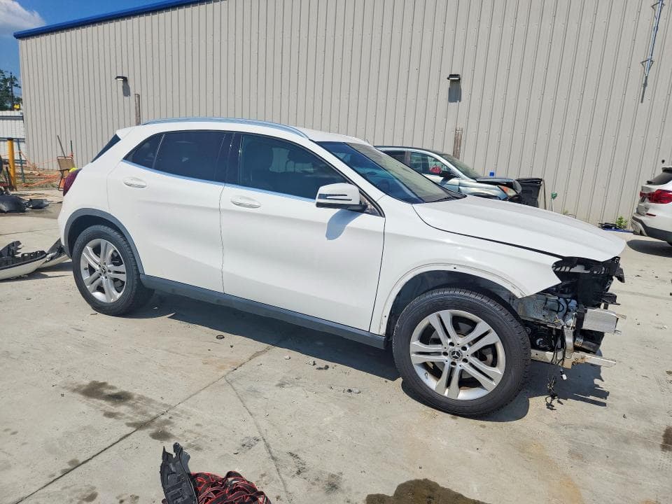 2020 MERCEDES-BENZ GLA 250 4