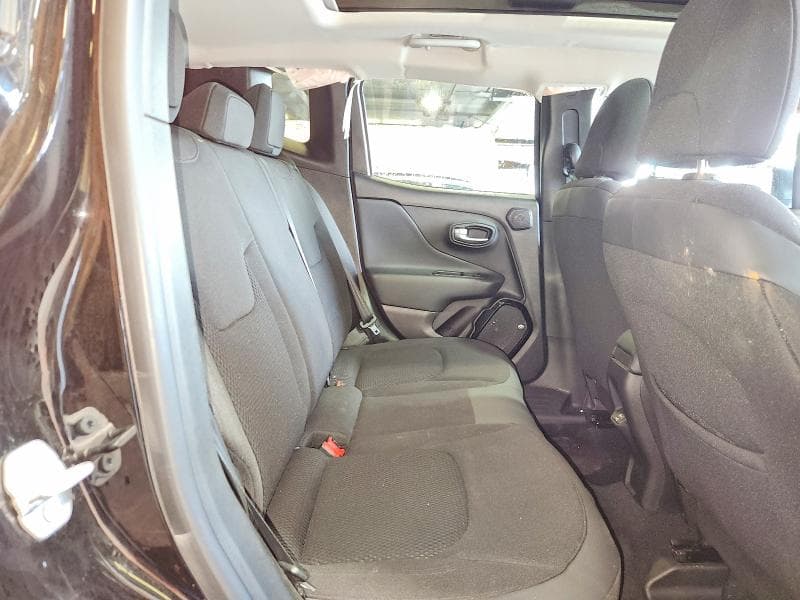 2018 JEEP RENEGADE LATITUDE 11