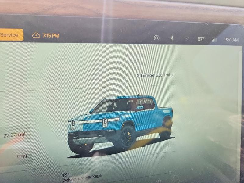 2022 RIVIAN R1T ADVENTURE 9
