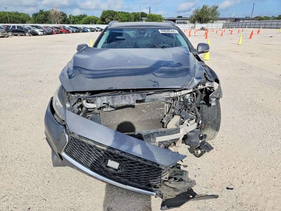2019 INFINITI QX30 LUXE 5