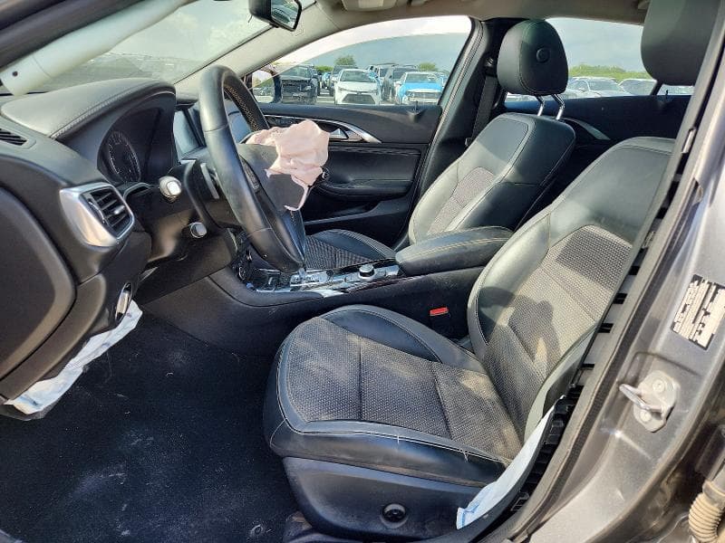 2019 INFINITI QX30 LUXE 7