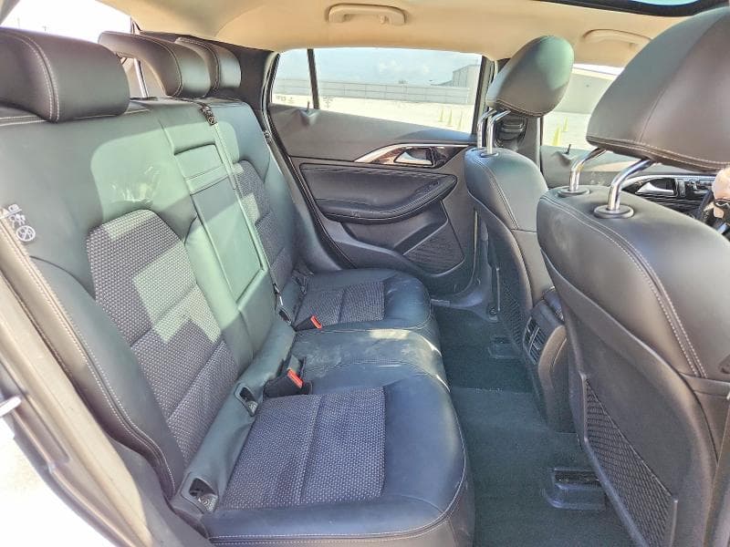 2019 INFINITI QX30 LUXE 10