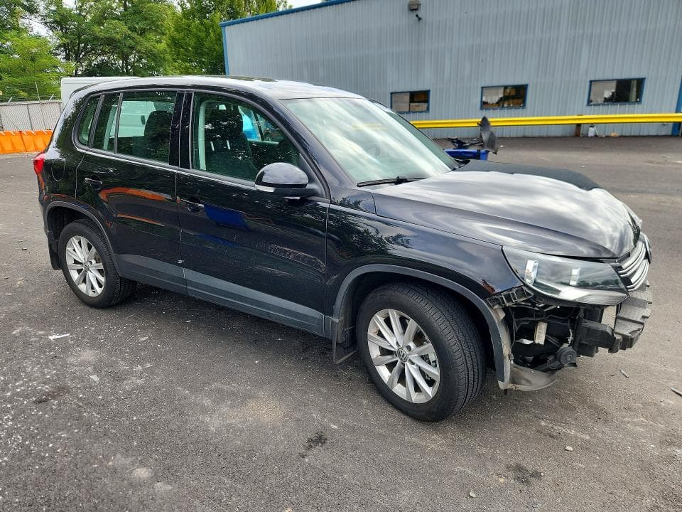 2017 VOLKSWAGEN TIGUAN S S 4