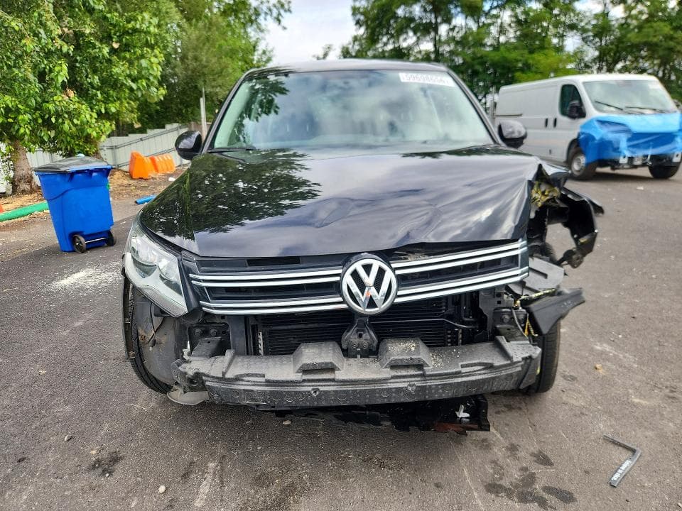 2017 VOLKSWAGEN TIGUAN S S 5