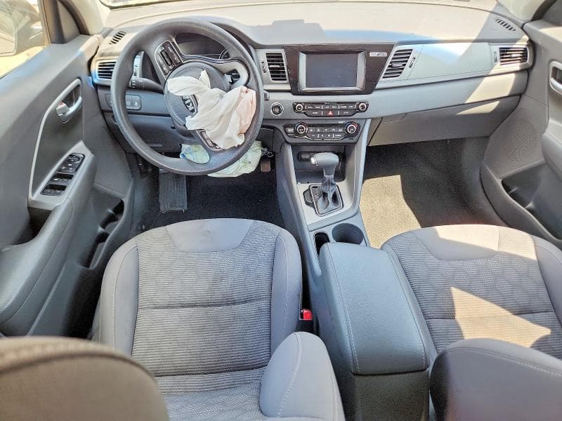 2019 KIA NIRO LX 8