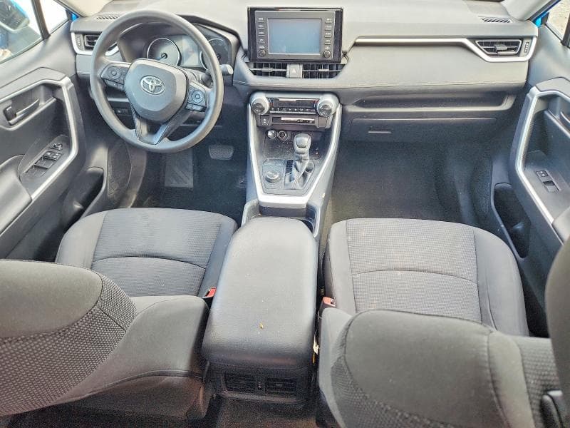 2019 TOYOTA RAV4 LE 8