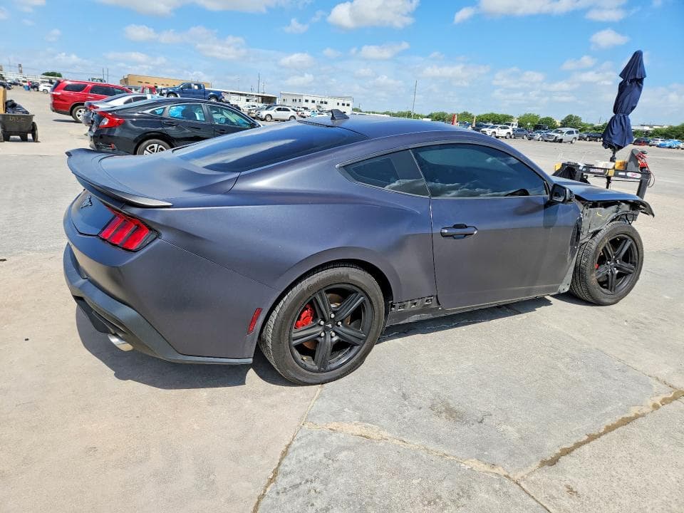 2024 FORD MUSTANG 3