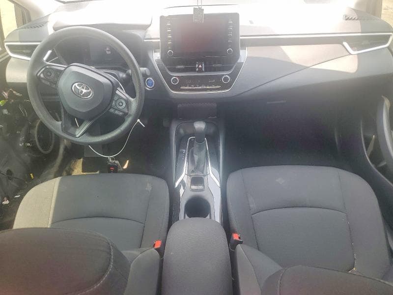 2020 TOYOTA COROLLA LE 8