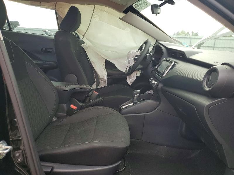 2021 NISSAN KICKS S 7