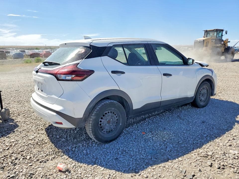 2023 NISSAN KICKS S 3