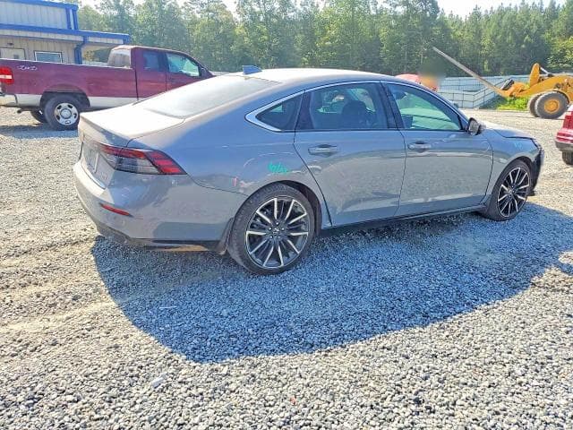 2025 HONDA ACCORD TOURING HYBRID 3