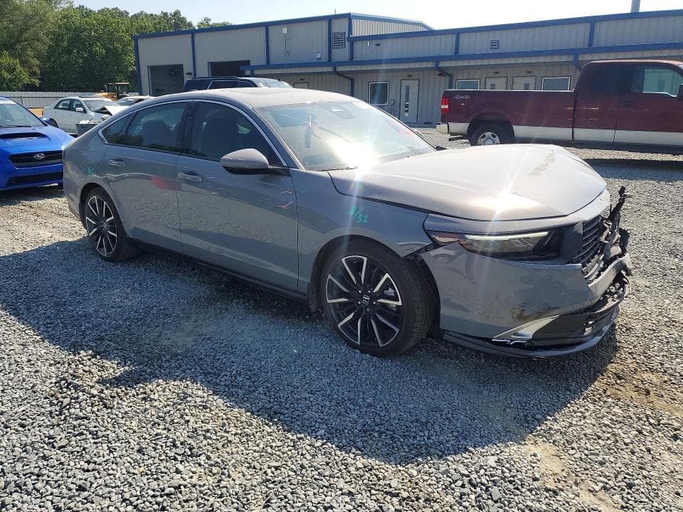 2025 HONDA ACCORD TOURING HYBRID 4