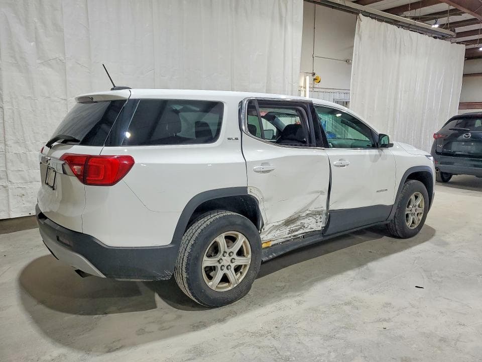 2017 GMC ACADIA SLE 3