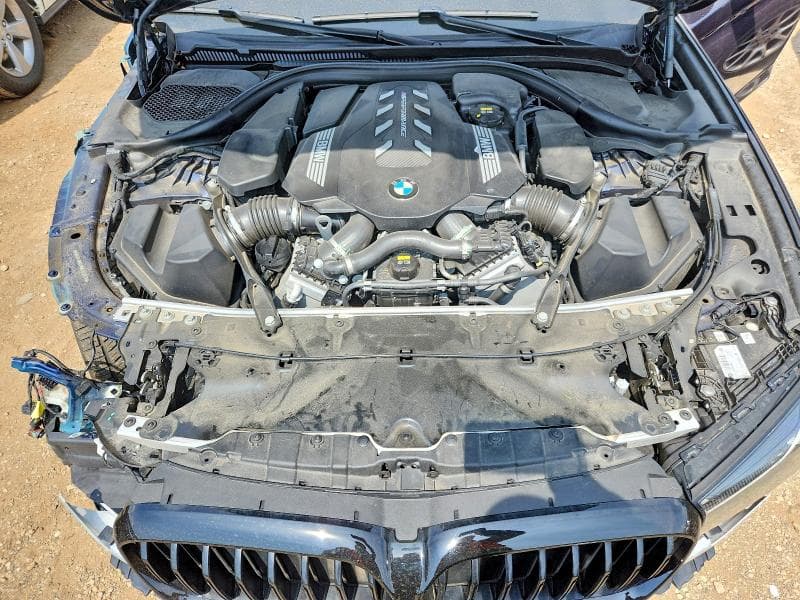 2021 BMW M550XI 11