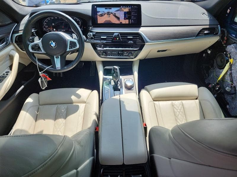 2021 BMW M550XI 8